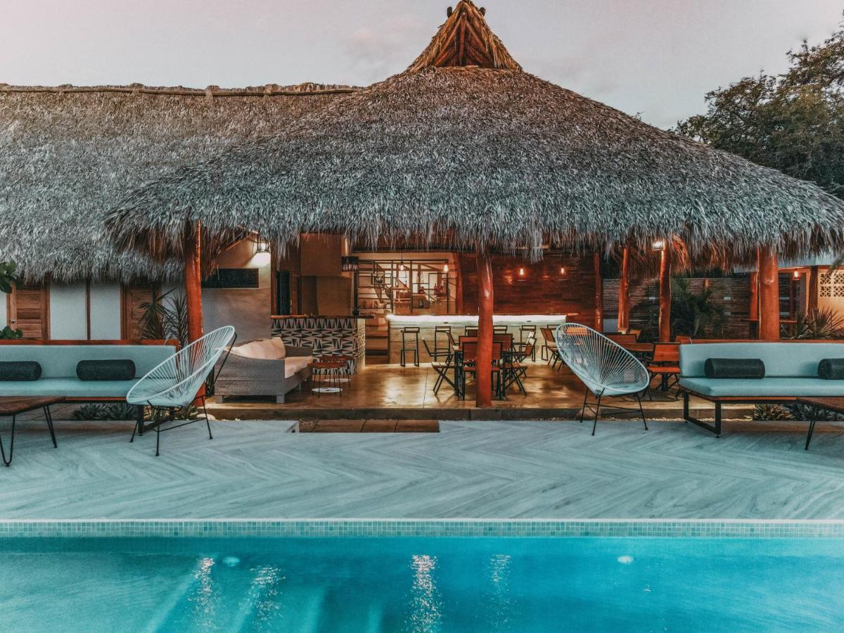 El Pez Surf Hotel Попойо Екстериор снимка