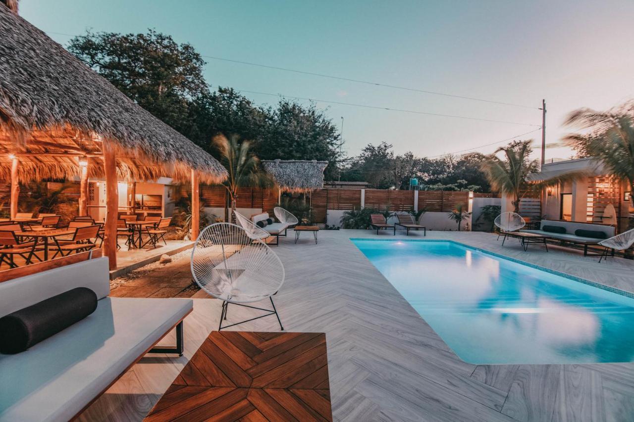 El Pez Surf Hotel Попойо Екстериор снимка